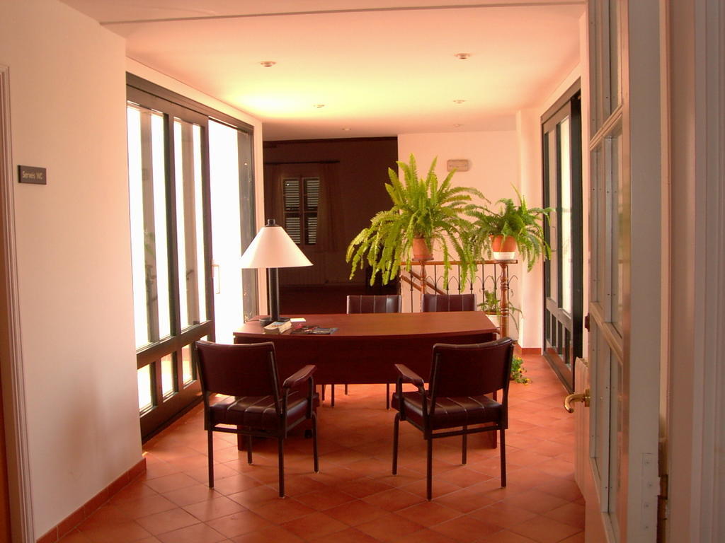 Hostel Grupoandria El Claustre De Ciutadella - Hospederia Exteriér fotografie