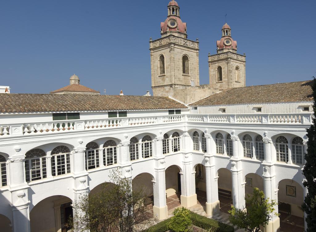 Hostel Grupoandria El Claustre De Ciutadella - Hospederia Exteriér fotografie